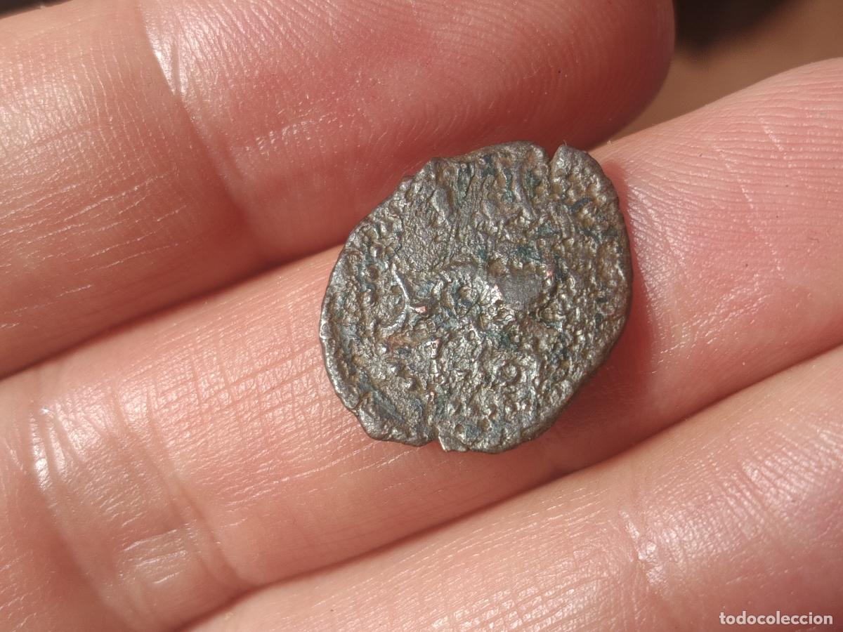 Monedas ib&eacute;ricas: Gades. Divisor. Reverso delf&iacute;n - Foto 2