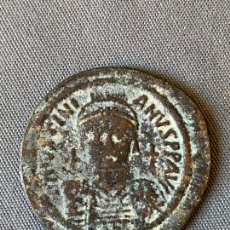 Monedas Imperio Bizantino: JUSTINIANO I - 527-565. FOLLIS , 43 MM , 16,7 G,. Lote 306999563