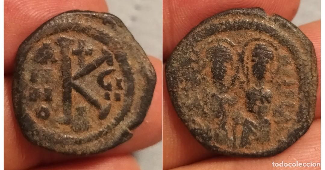 Monedas Imperio bizantino: 1/2 follis de Justino II y Sofia. 565-578 dC. Ae 7.22grm