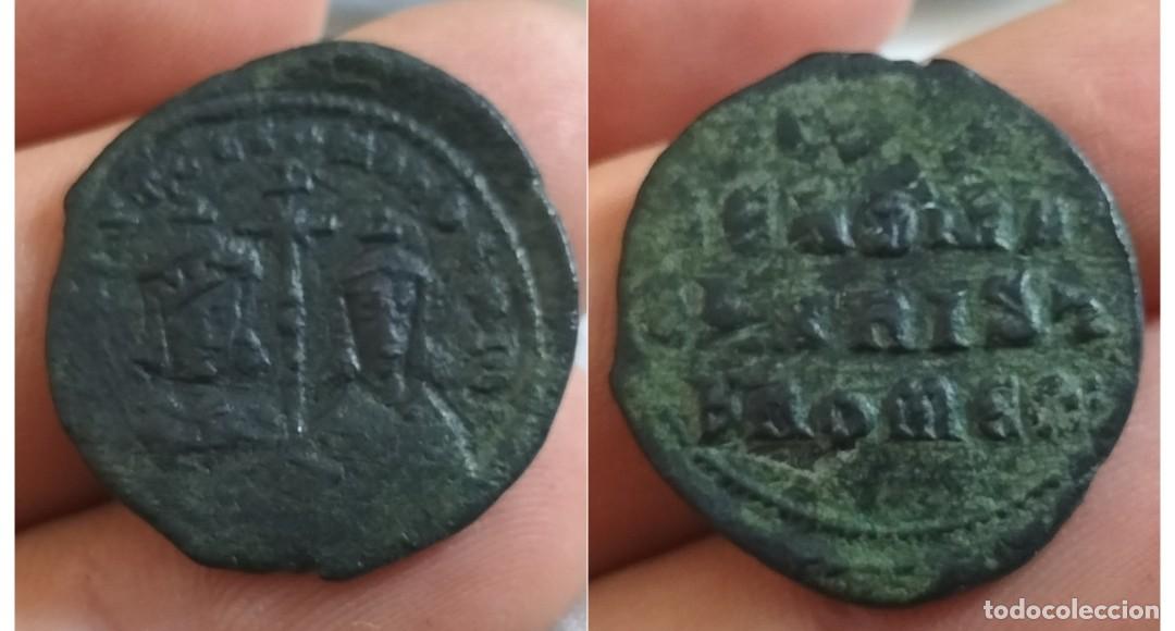 Monedas Imperio bizantino: Constantino VII y Romano II, escaso Follis, Constantinopla, 945-959 dC.