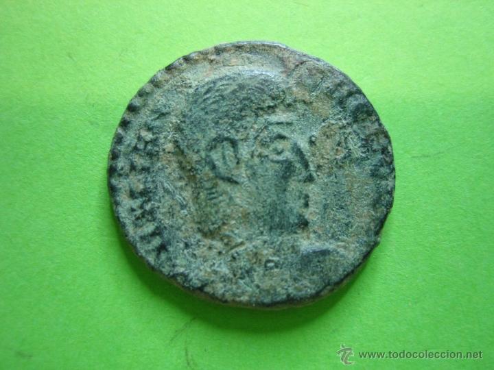 Monnaies Empire Romain: 1 Roman Coin. Moneda de Bajo Imperio