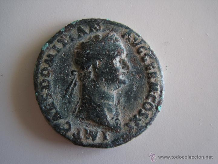 Monedas Imperio romano: As de Domiciano, Templo, Raro - Foto 1