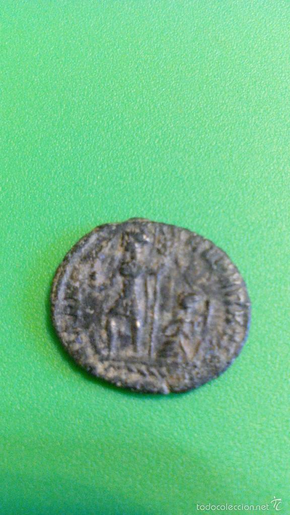Monedas Imperio romano: CONSTANCIO II, ROMA AE-19 - Foto 2
