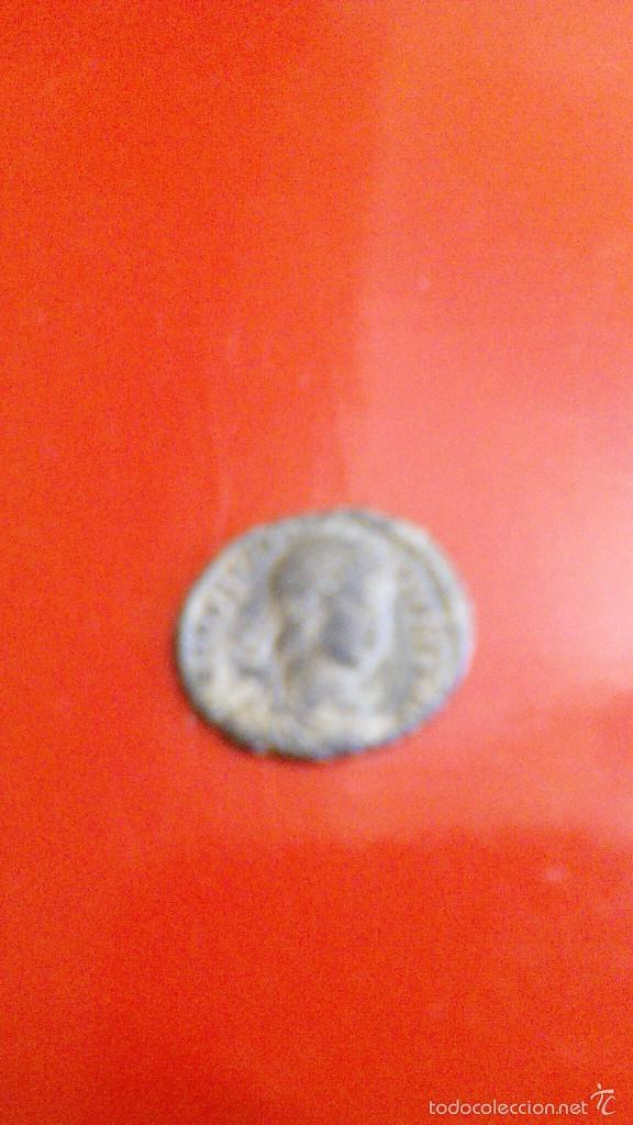 Monedas Imperio romano: CONSTANCIO II, ROMA AE-19 - Foto 3