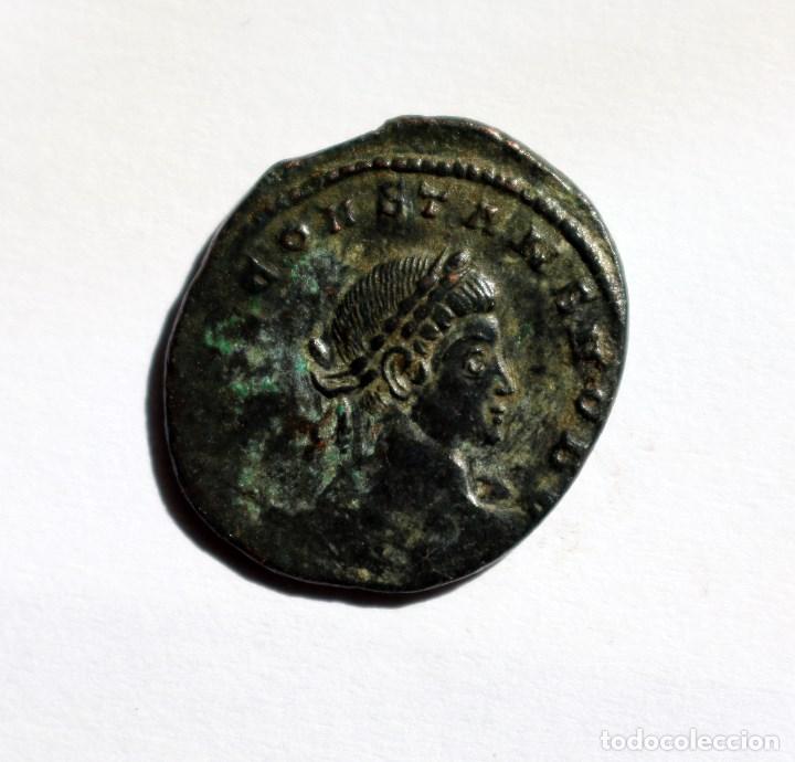 Monedas Imperio romano: FOLLIS CONSTANTINO I LYON SLC - Foto 2
