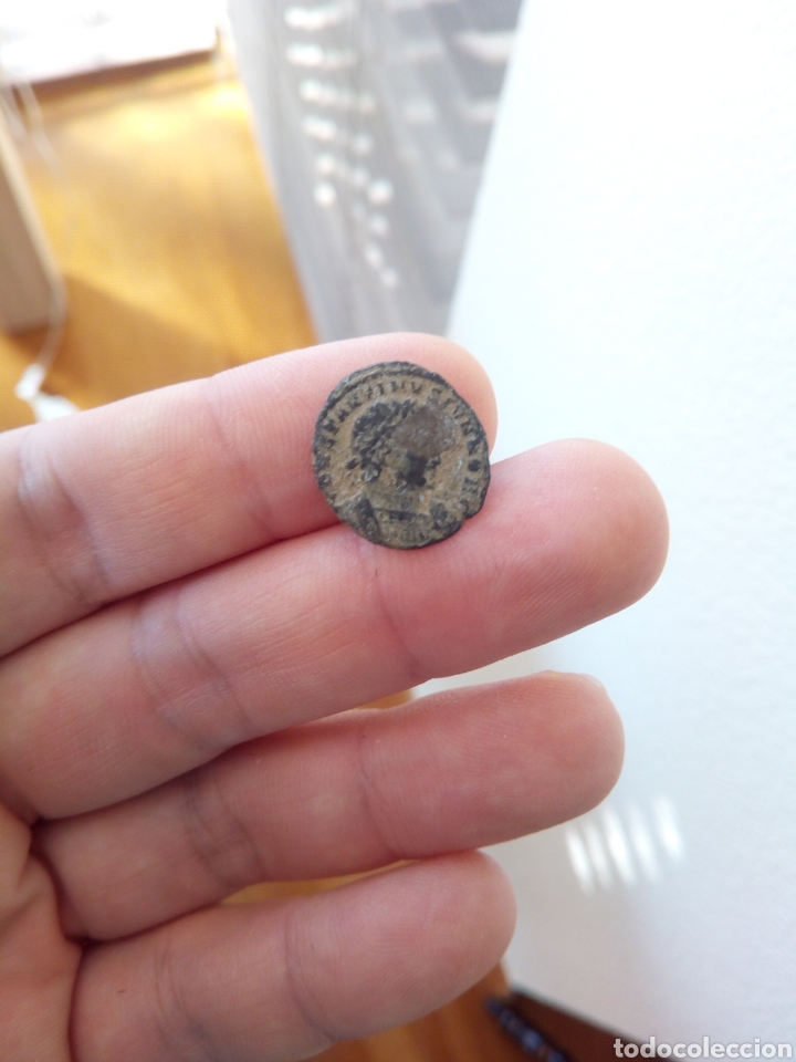Monedas Imperio romano: AE3 CONSTANTINO II GLORIA EXERCITVS TRIER - Foto 1
