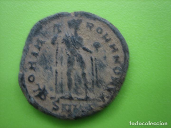 Monedas Imperio romano: 4. Moneda Romana de Bajo imperio. A clasificar - Foto 2