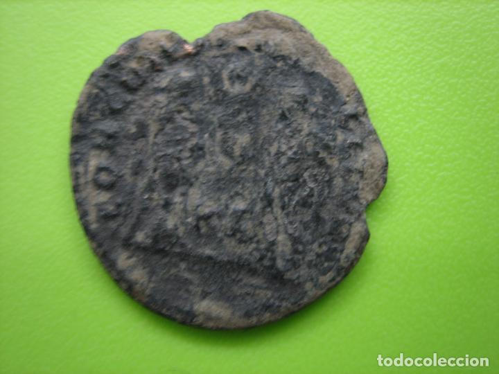 Monedas Imperio romano: 4. Moneda Romana de Bajo imperio. A clasificar - Foto 2