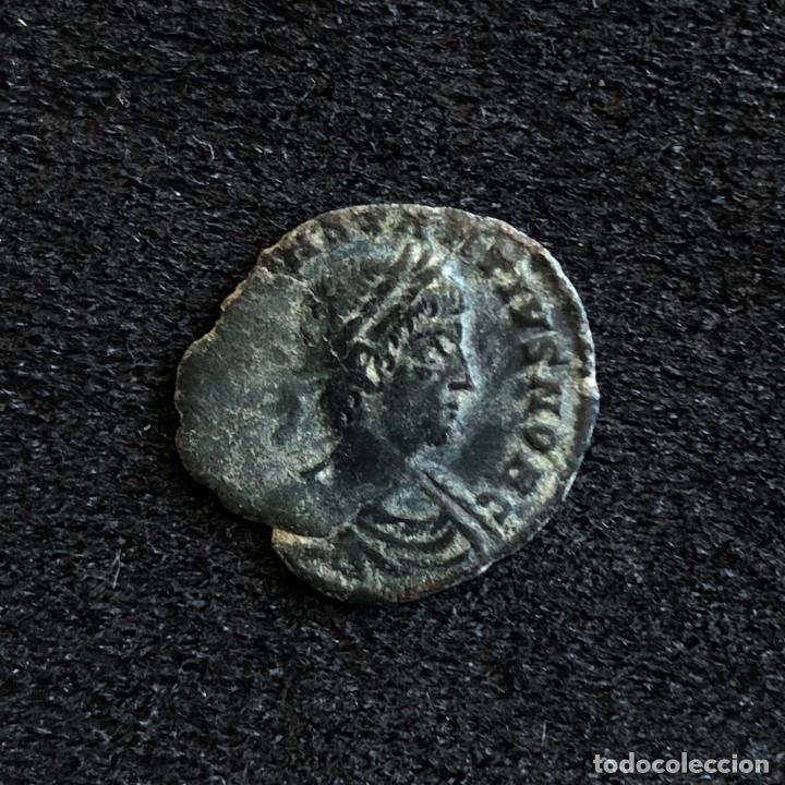 Monedas Imperio romano: MONEDA CONSTANTINO II. IMPERIO ROMANO. - Foto 1