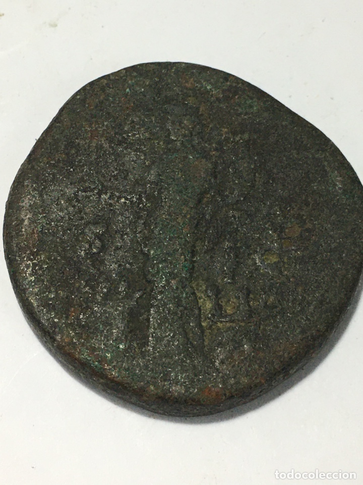 Moedas Imp&eacute;rio Romano: Moneda antigua de cobre medida 3cm