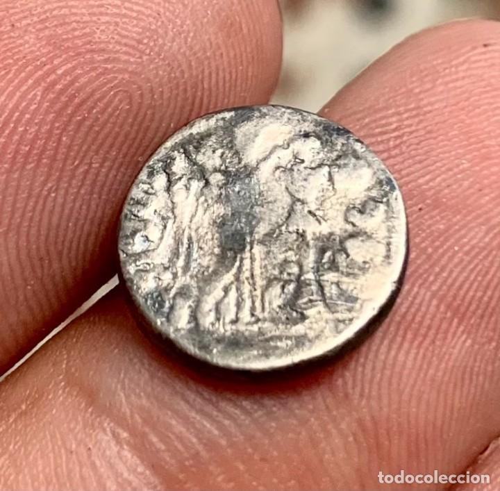 Monedas Imperio romano: ROMA QUINARIO AUGUSTO PLATA - Foto 3
