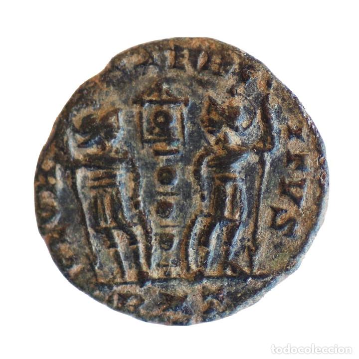 Monedas Imperio romano: CENTENIONAL CONSTANCIO II RT Roma - Foto 2