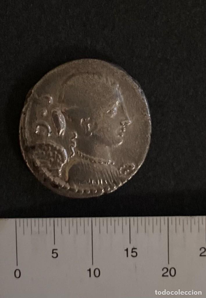 CRROM05 MONEDA ROMANA FAMILIA CARISIUS CARISIA 100 (Numismática - Periodo Antiguo - Roma Imperio)