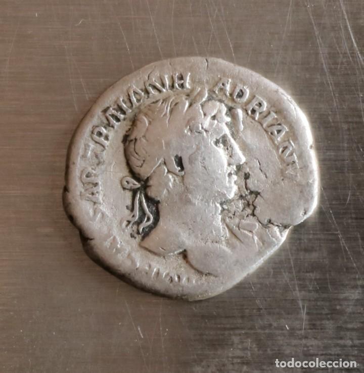 DENARIO DE PLATA. ADRIANO 121 D.C. (Numismática - Periodo Antiguo - Roma Imperio)