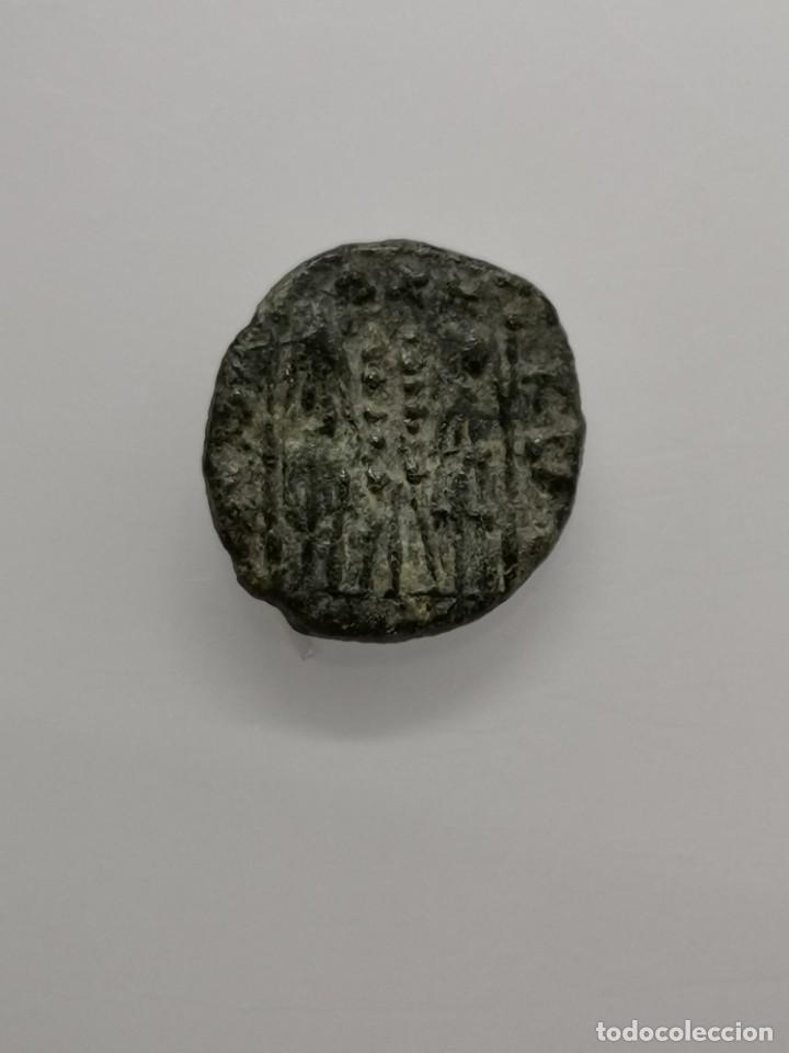 Monedas Imperio romano: Constantin&oacute;polis. Medio Centenional, GLORIA EXERCITVS. Constancio (337-340) - Foto 5
