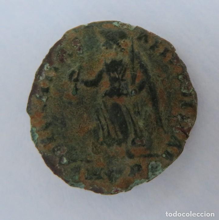 Monedas Imperio romano: Moneda del Bajo Imperio Constantino - Foto 2