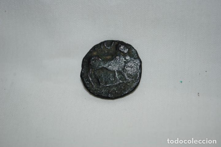 Monedas Imperio romano: MONEDA ROMANA, CON UN TORO , Y UNA CARA . - Foto 3