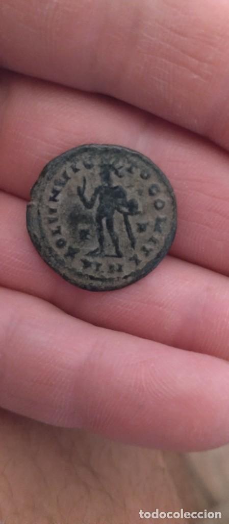 Monedas Imperio romano: Follis numun de Constancio cloro n&rdquo;121 - Foto 2