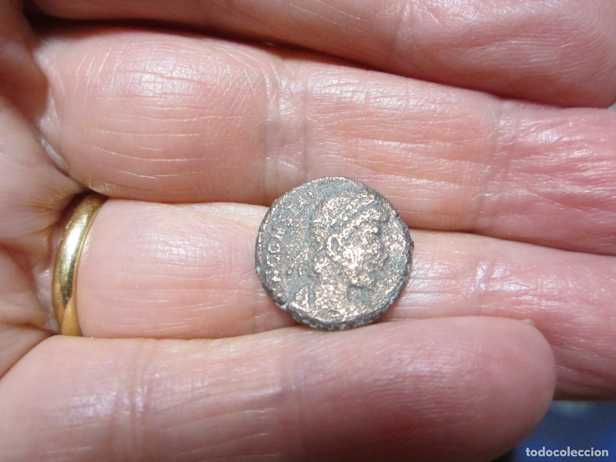 Monedas Imperio romano: MONEDA DE 1 CENTENIONAL DE CONSTANCIO II (337-361) - Foto 1