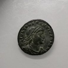 Monedas Imperio Romano: CONSTANCIO II MEDIO CENTENIONAL GLORIA EXERCITVS. (333-335 D.C.)
