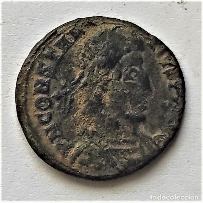 Monedas Imperio romano: 1/2 centencional de Constantino - Foto 1