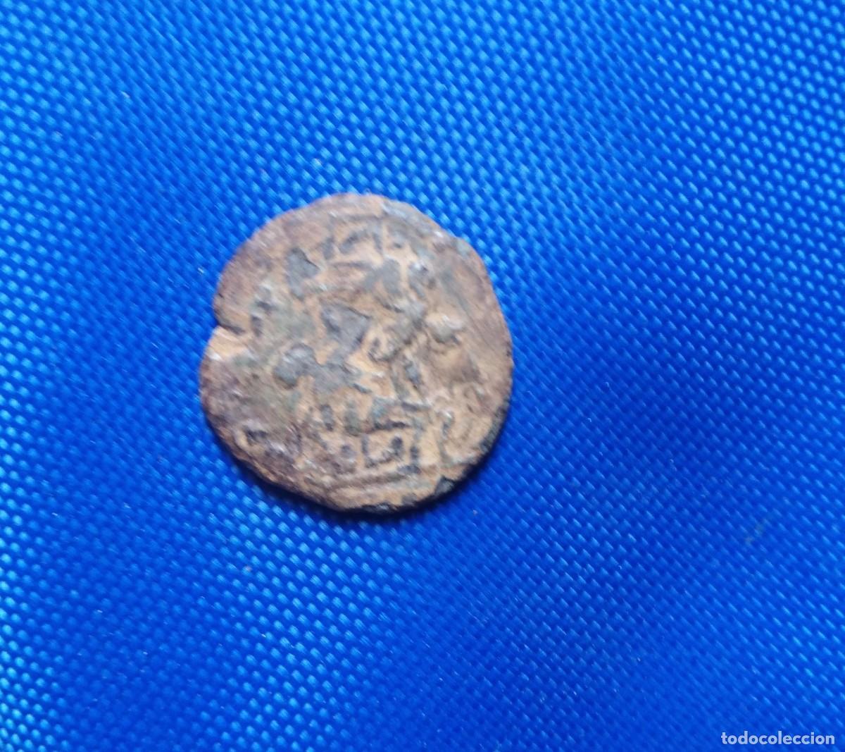 Monedas Imperio romano: moneda romana bajo imperio a identificar material bronce - Foto 2