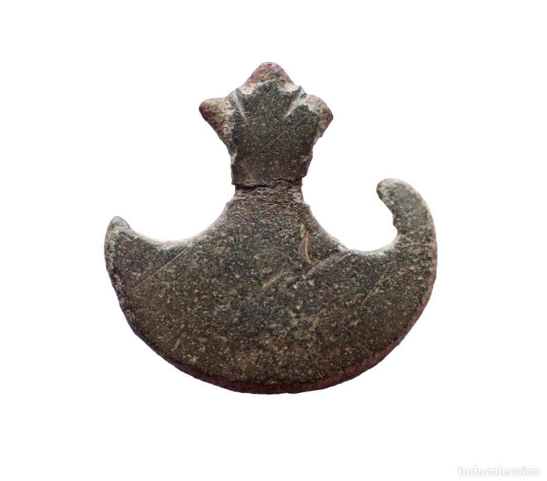 Monedas Imperio romano: APLIQUE MILITAR ROMANO. FORMA DE PELTA - Foto 1