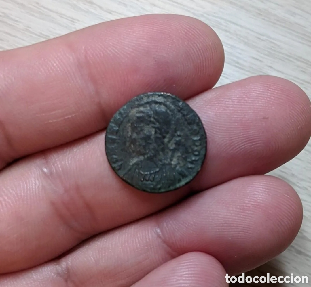 Monedas Imperio romano: Follis de Constantino 334 DC - Foto 1