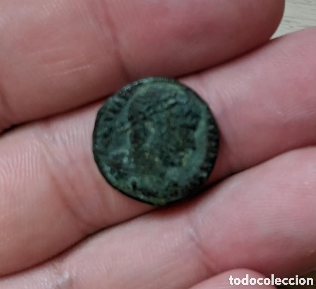 Monedas Imperio romano: Medio Centenional Constancio II. 333-335 d.c. - Foto 1