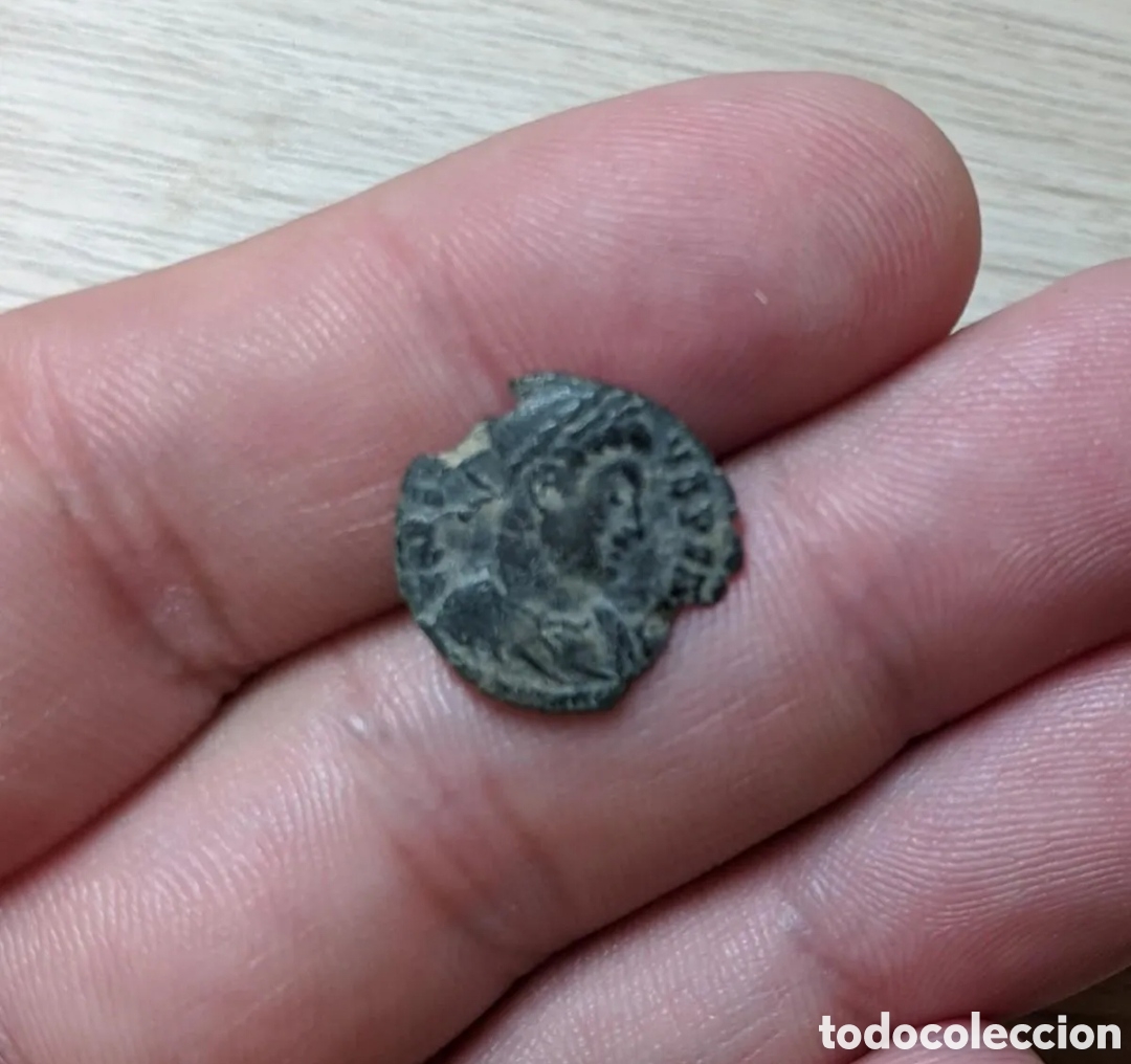 Monedas Imperio romano: CONSTANCIO II (347-348 dC) Medio Centenional - Foto 1