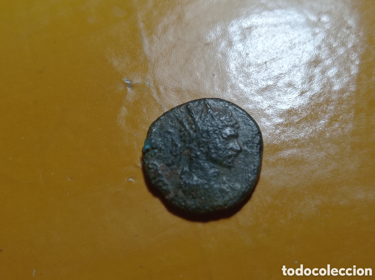 Monedas Imperio romano: Moneda romana de bronce ,no se qui&eacute;n es - Foto 3