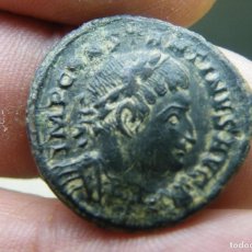 Monedas Imperio Romano: CONSTANTINO. SOL INVICTO. (ELCOFREDELABUELO)