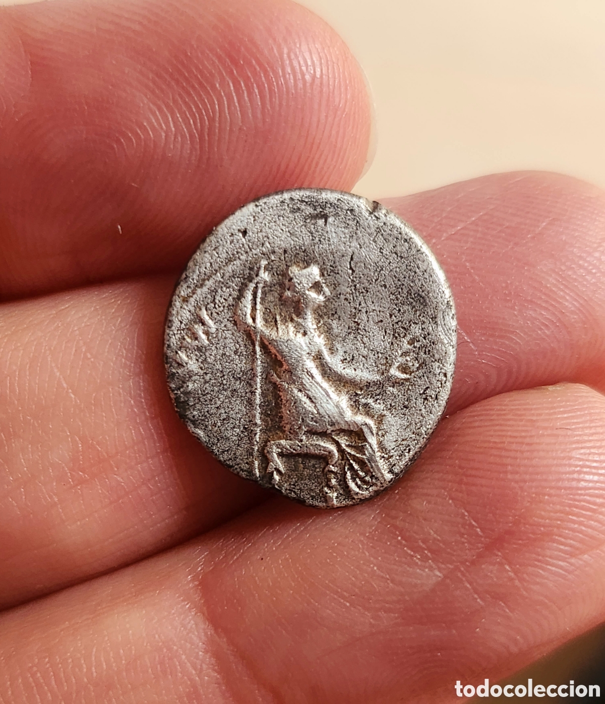 Monedas Imperio romano: Denario de Tiberio Pontif Maxim - Foto 4