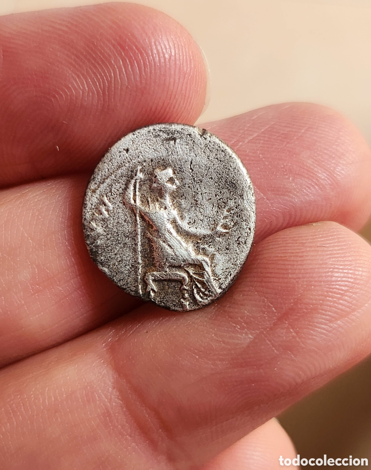 Monedas Imperio romano: Denario de Tiberio Pontif Maxim - Foto 2