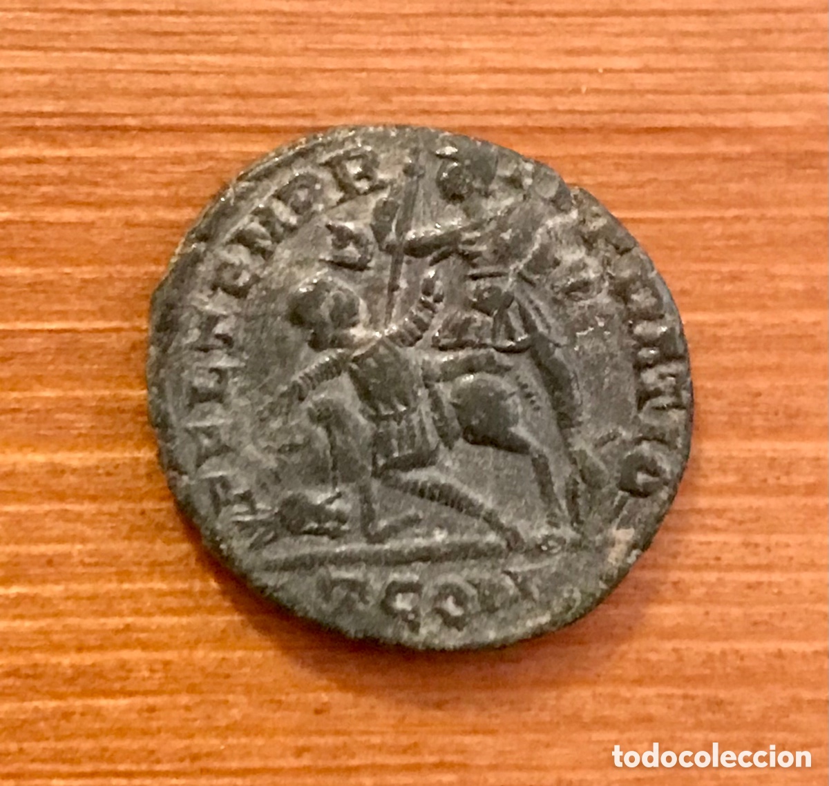 Monedas Imperio romano: Moneda Romana. Constantino. TCOM. MBC+ - Foto 2