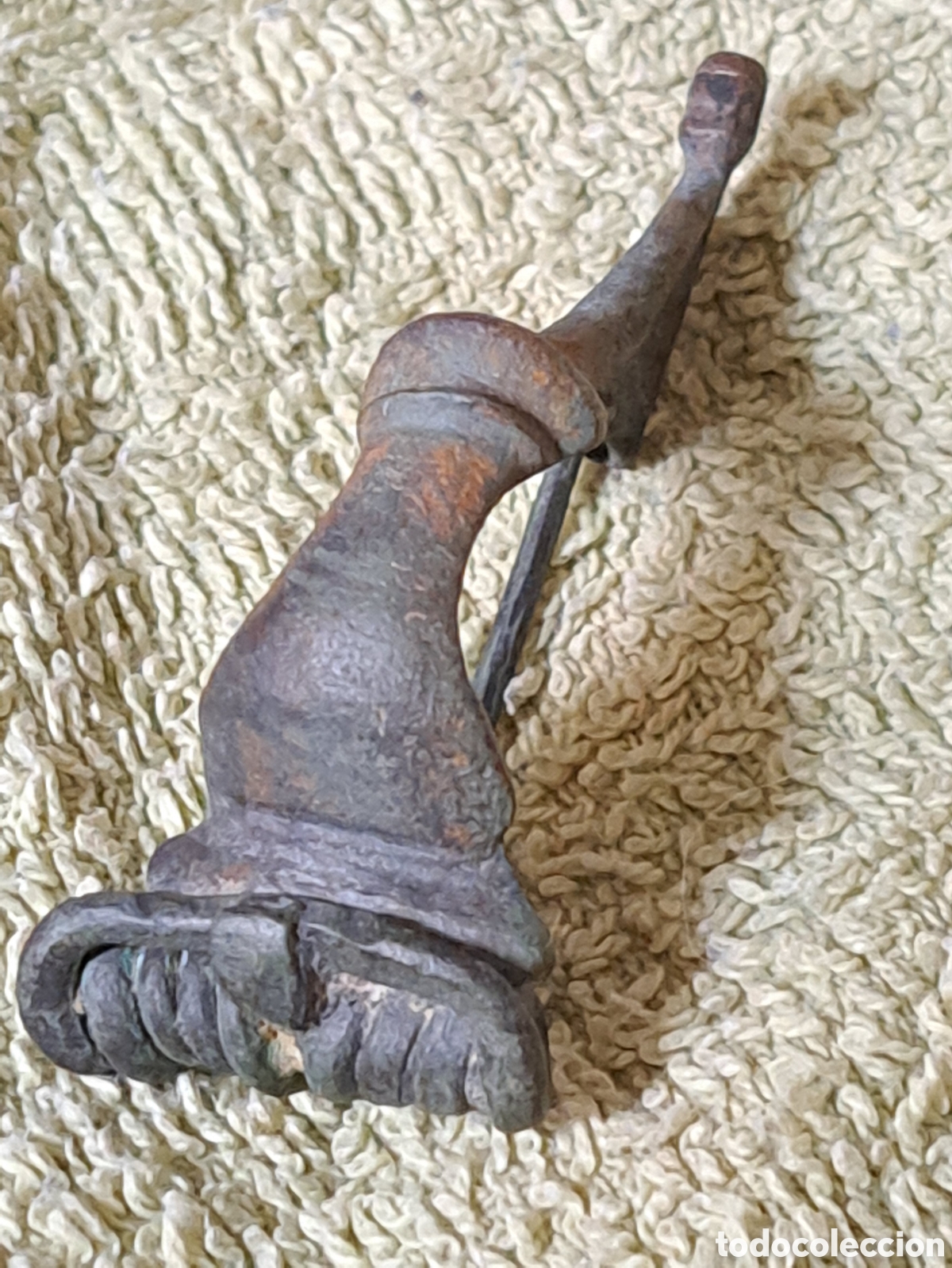 Monedas Imperio romano: Fibula de la &eacute;poca romana en bronce completa con aguja - Foto 4