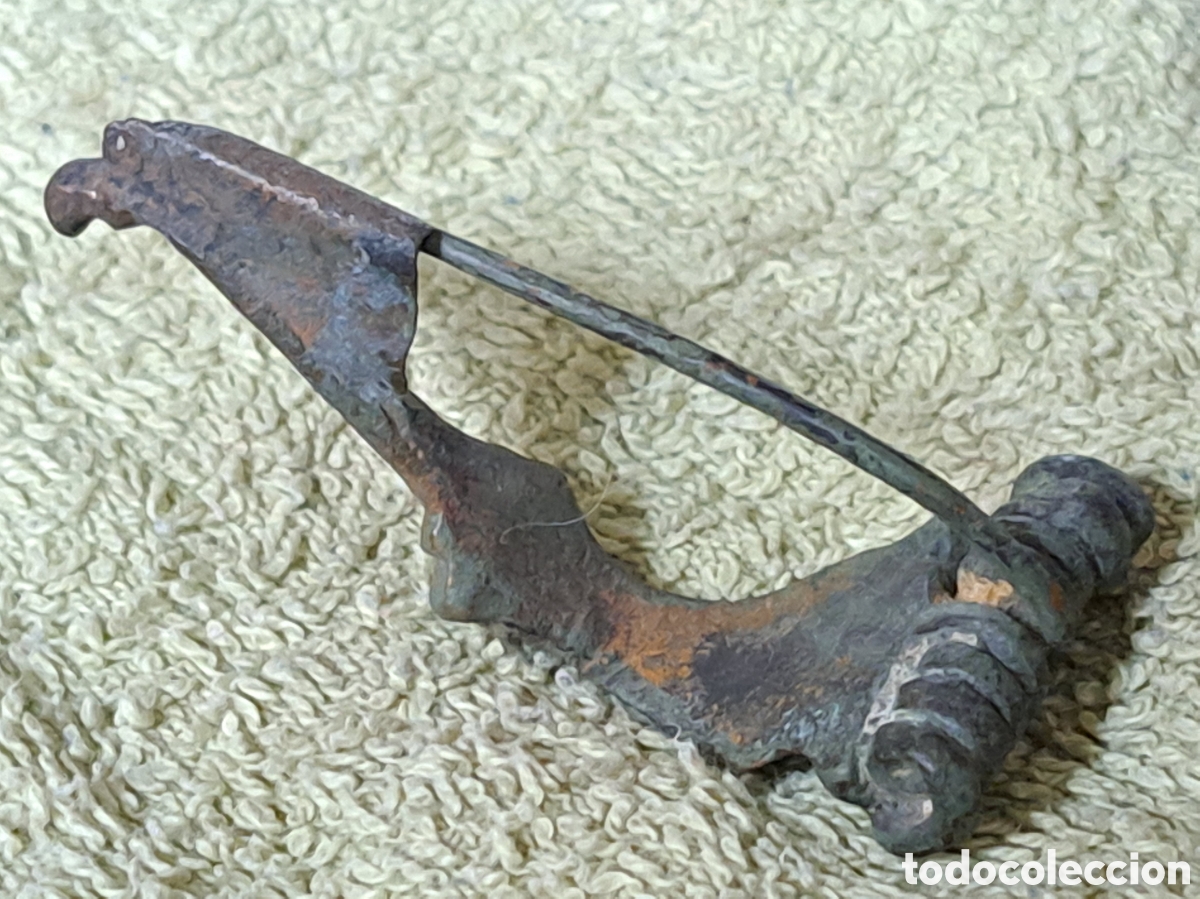 Monedas Imperio romano: Fibula de la &eacute;poca romana en bronce completa con aguja - Foto 5