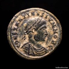 Monedas Imperio Romano: CONSTANTINO II - FOLLIS. HERACLEA. PROVIDENTIAE CAESS / SMHΔ (6319)