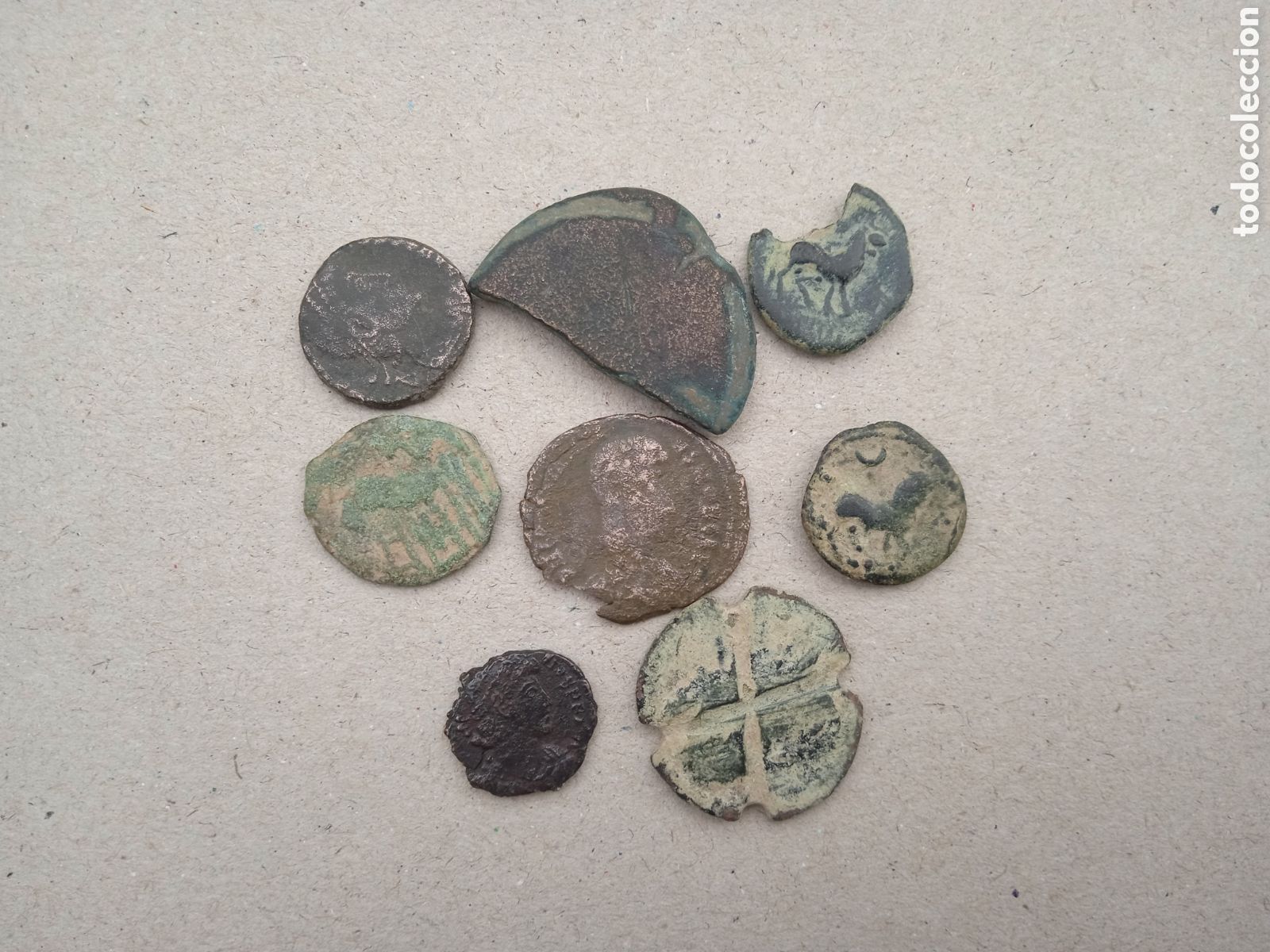 Monedas Imperio romano: Conjunto de 8 monedas romanas Castulo - Foto 1