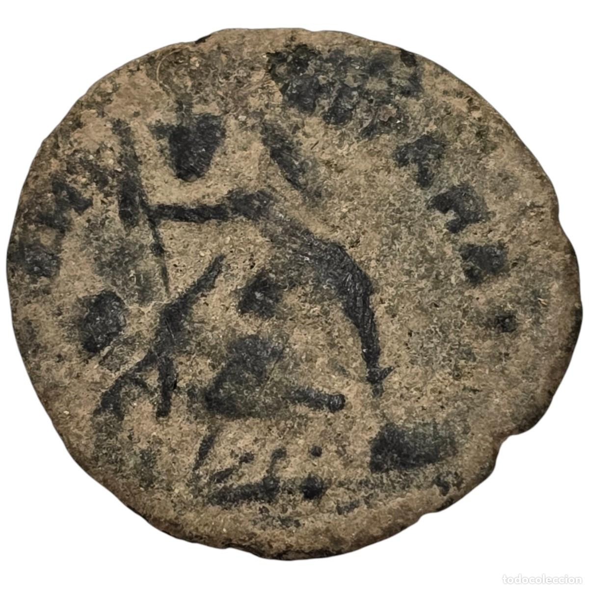 Monedas Imperio romano: MONEDA ROMANA BAJO IMPERIO AE. A IDENTIFICAR. - Foto 2