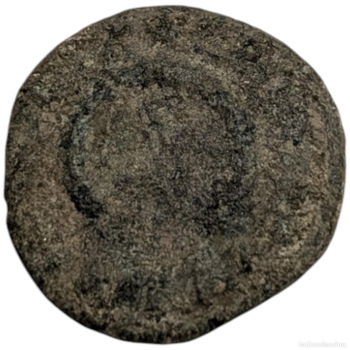 Monedas Imperio romano: MONEDA ROMANA BAJO IMPERIO AE. A IDENTIFICAR. - Foto 2