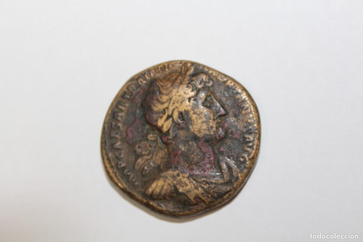 Monedas Imperio romano: 1 SESTERCIO de ADRIANO de 121 D.C. IMPERIO ROMANO en BC+ - Foto 1