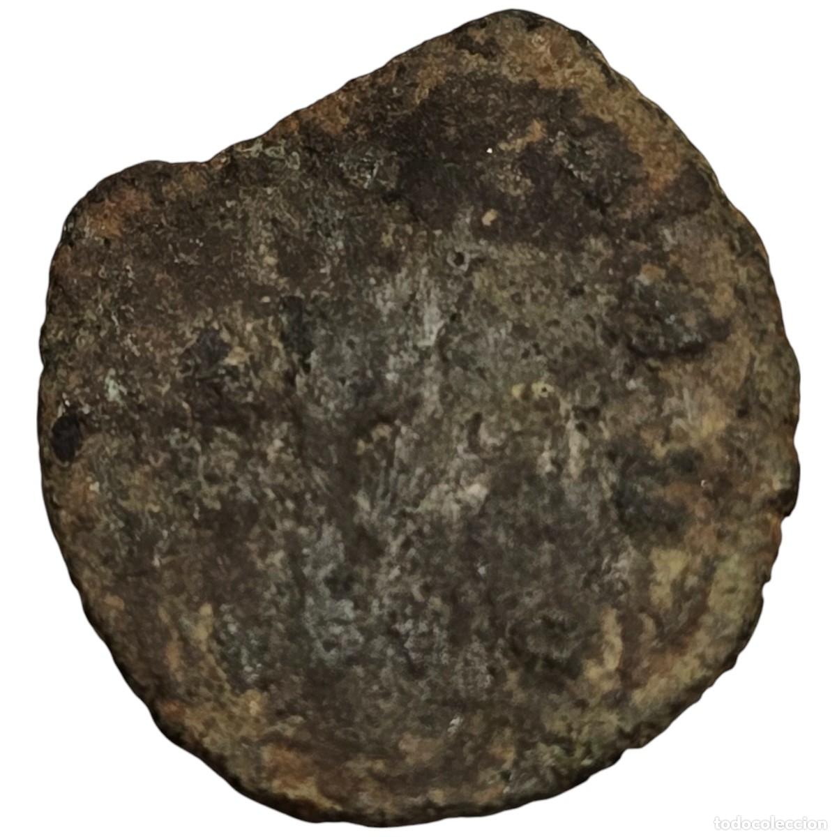 Monedas Imperio romano: MONEDA ROMANA BAJO IMPERIO AE. A IDENTIFICAR. - Foto 2