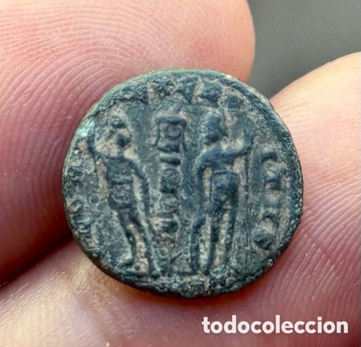 Monedas Imperio romano: Moneda Romana CONSTANTINO Centenional (307-340 d.C ) - Foto 2