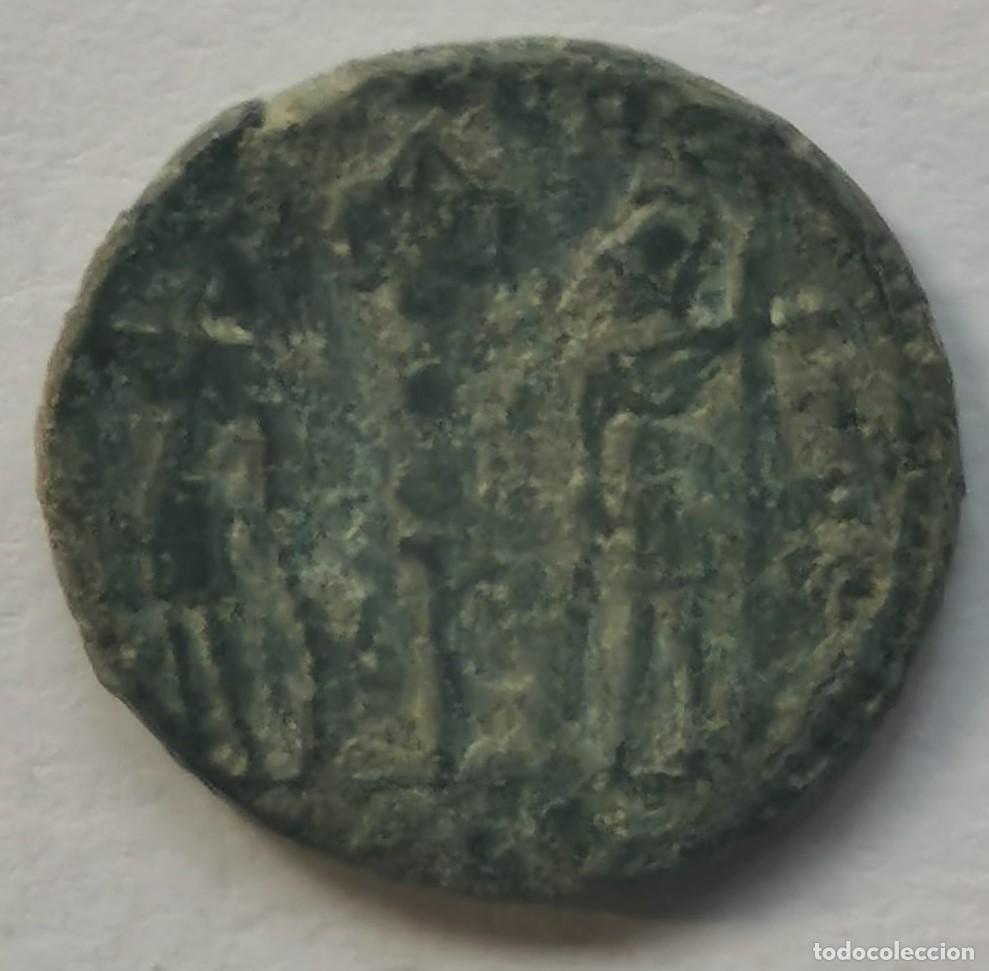 Monedas Imperio romano: AE4 tipo GLORIA EXERCITVS - Foto 2