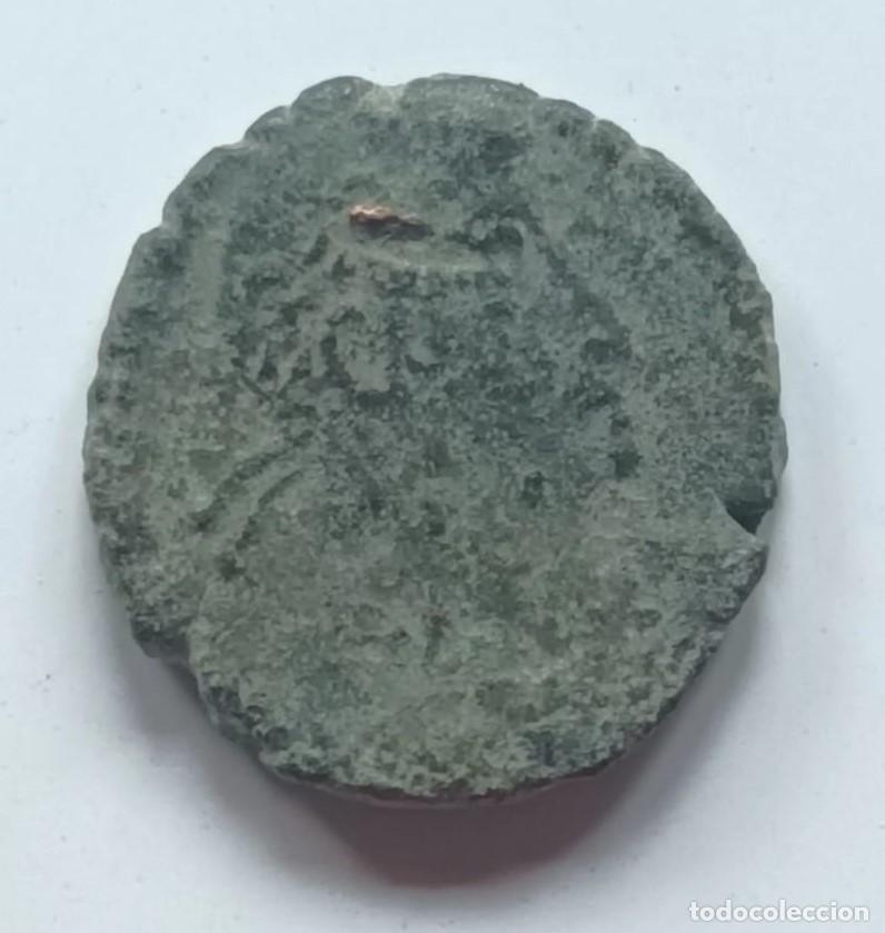 Monedas Imperio romano: AE3 de Constancio II tipo matao - Foto 1