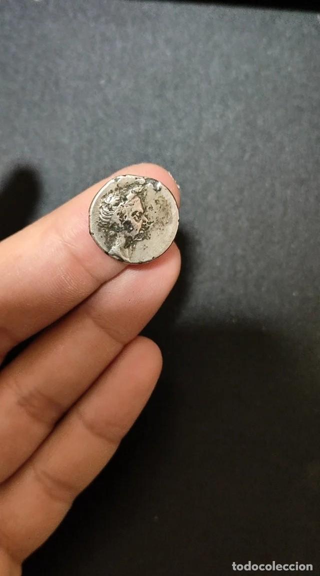 Monedas Imperio romano: Denario julio cesar forrado - Foto 3