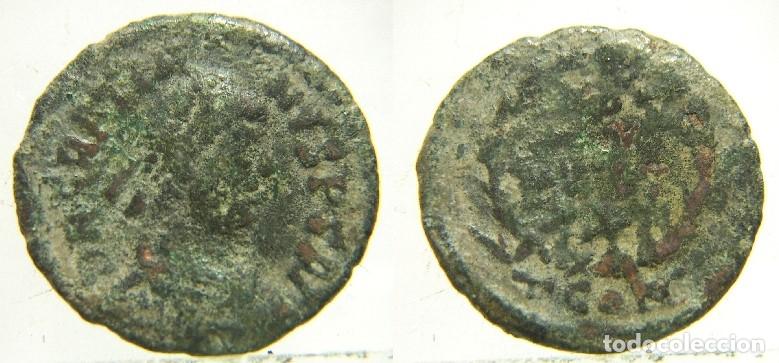 Monedas Imperio romano: Moneda del Emperador Graciano, Ceca TCON ARLES - Foto 1