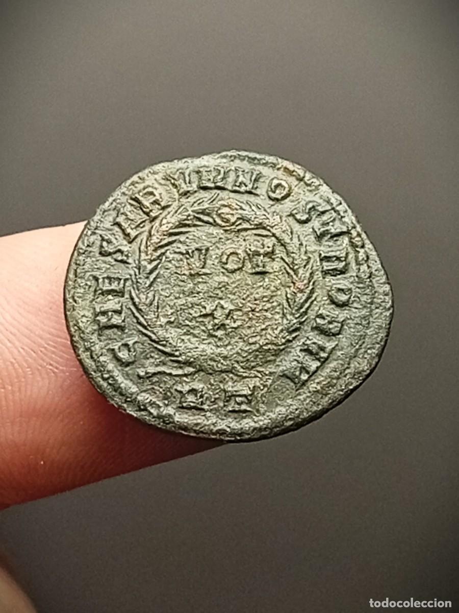 Monedas Imperio romano: Moneda romana - Follis Crispus CAESARVM NOSTRORVM - Foto 2