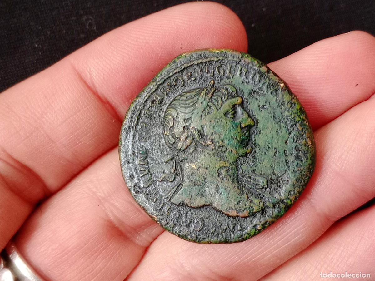 Monedas Imperio romano: Sestercio de Trajano. Roma - Foto 1